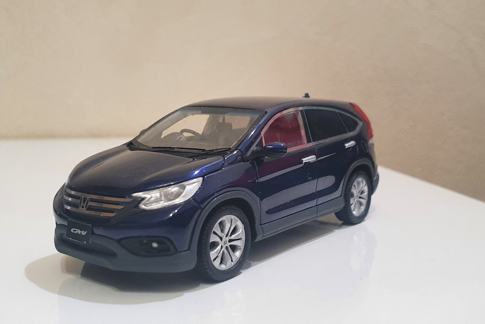 Honda СR-V RM в 1/43 1