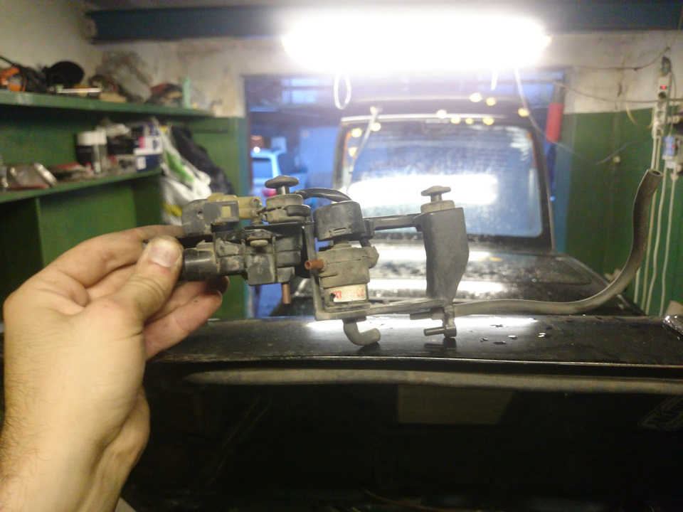 Порятунок від Purge Control Solenoid Valve 4