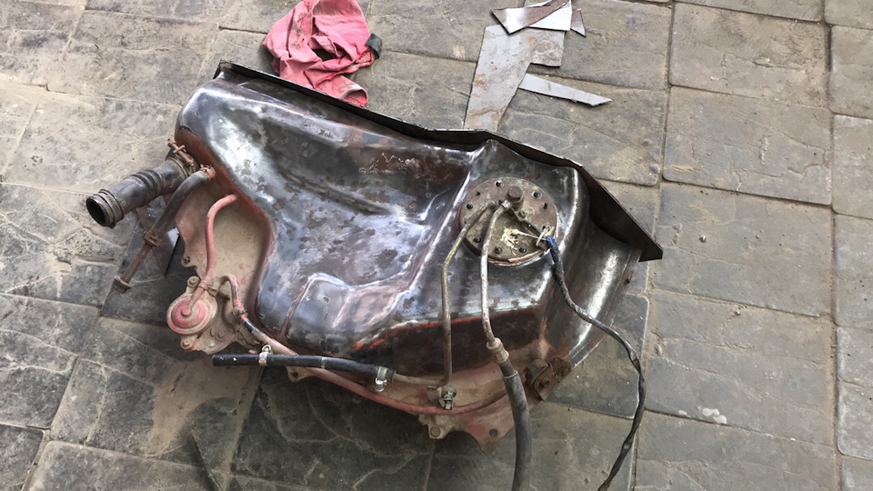 Противідлив у бак crx -са 3