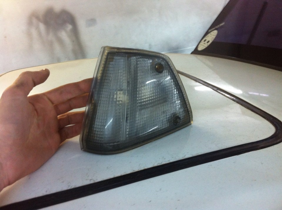 Продам поворотник civic 3gen 1