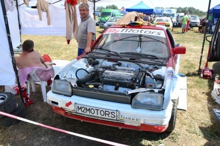 Ралі Куяльник Хлопцю в кепці Хонда від команди M2motors 3