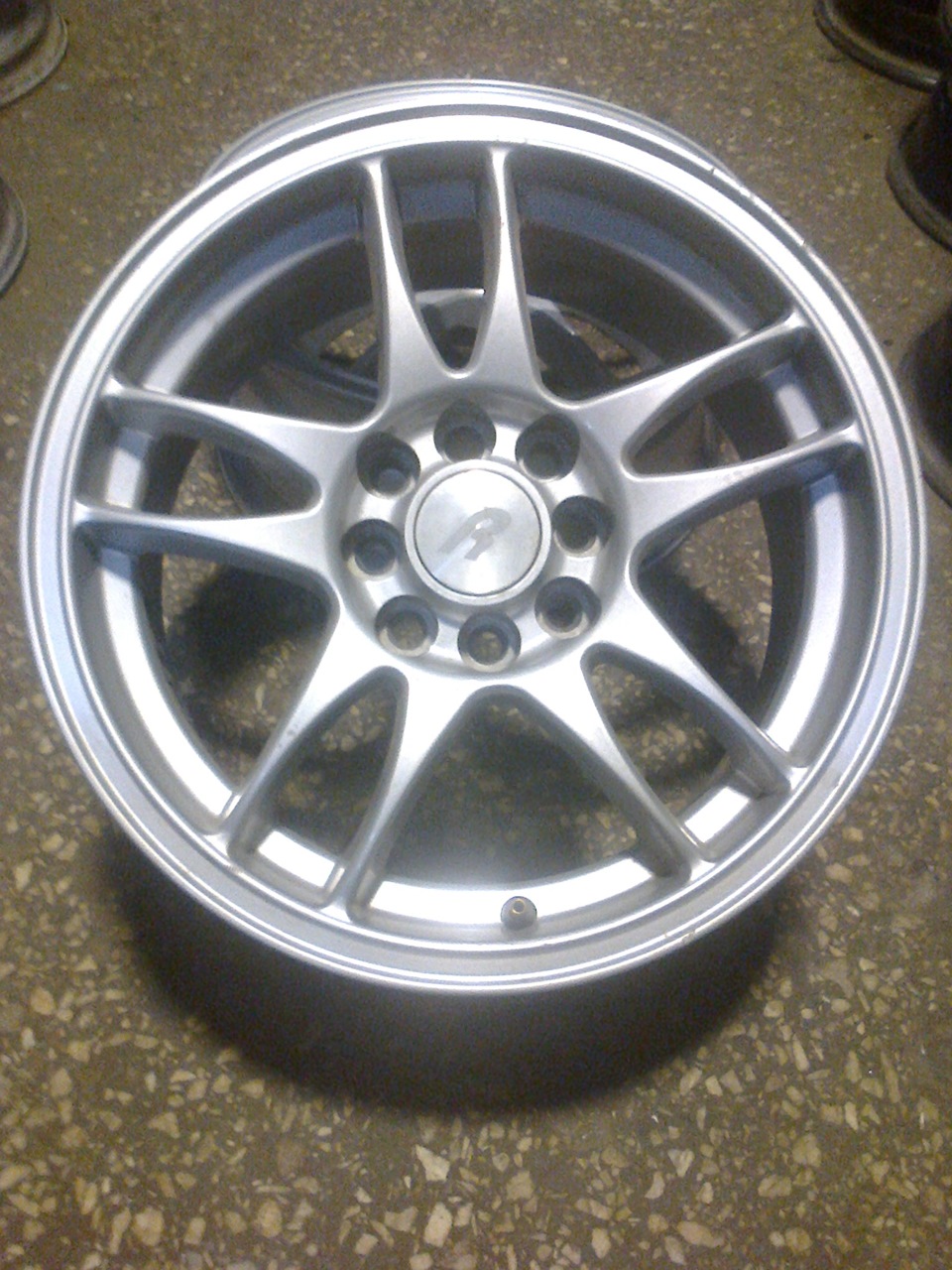Tech-R made in Germany. 4/100; 4/108 2