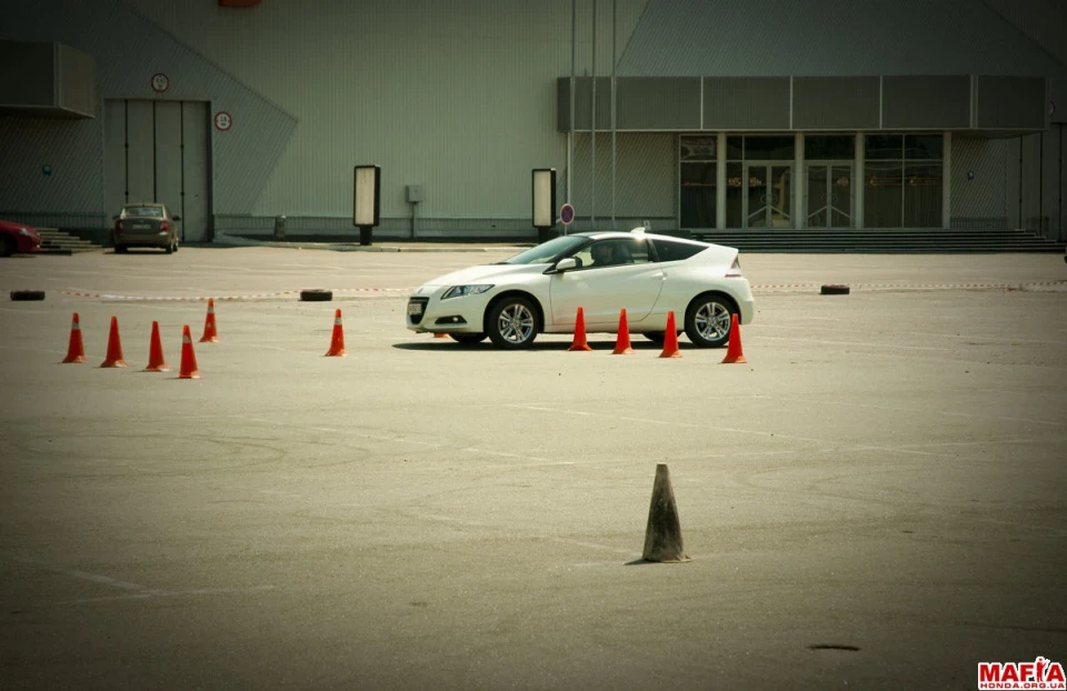 Їдемо тестувати Honda CRZ