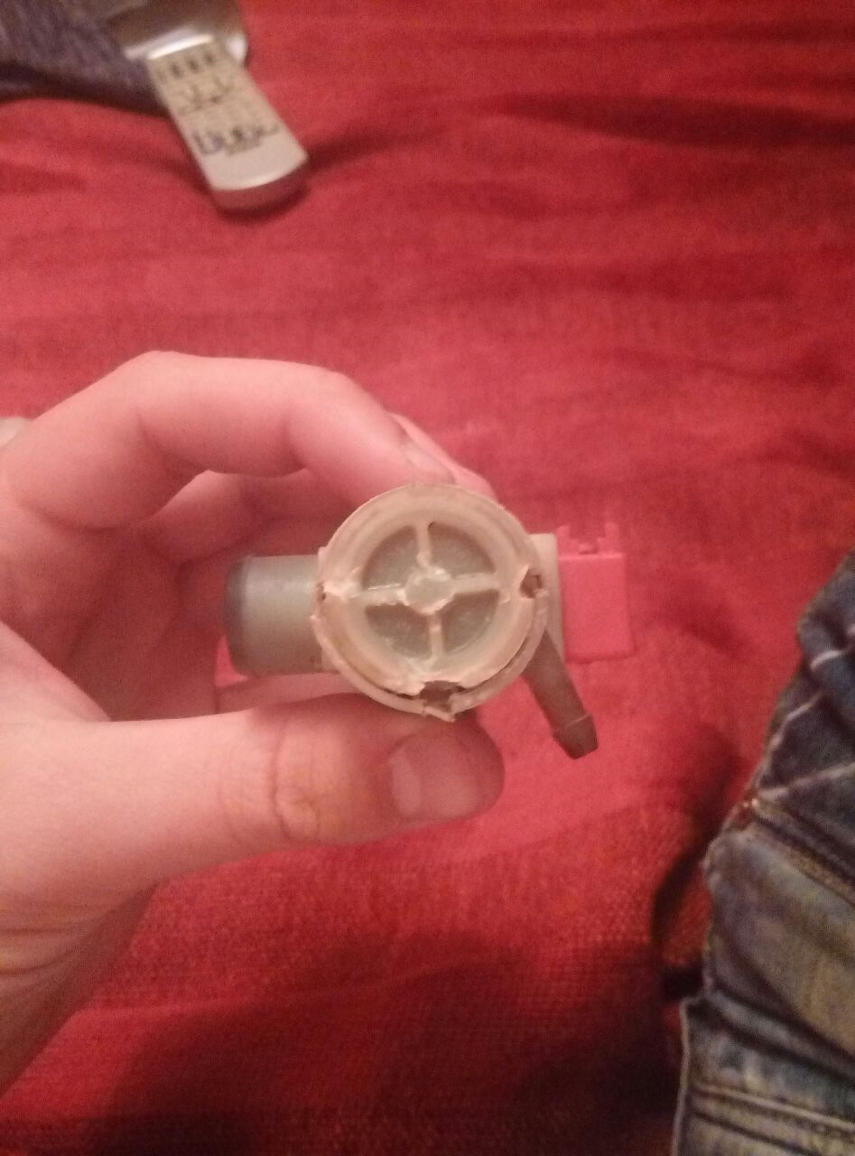 Бачок омівача ч.2 3
