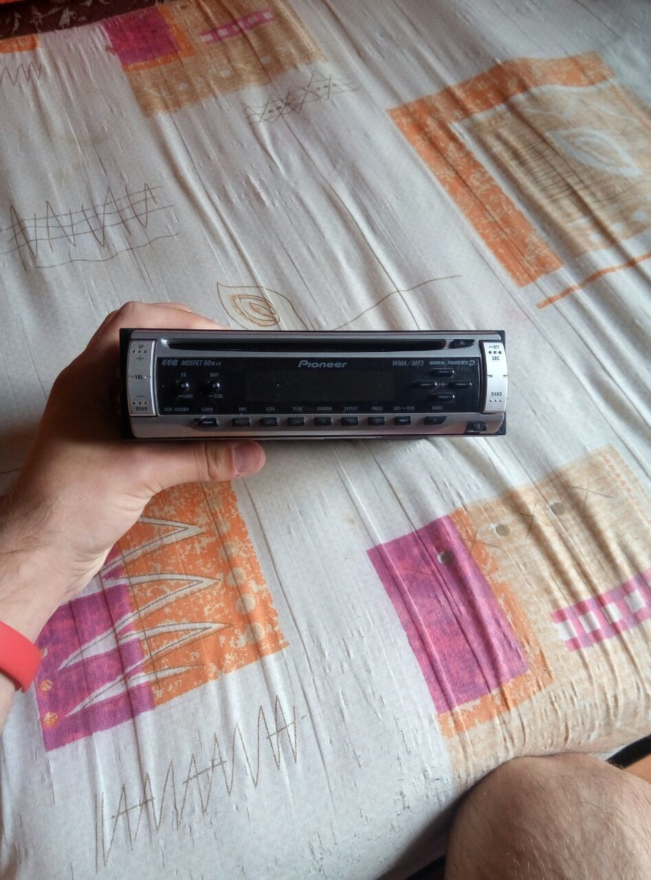 Роблю AUX в Piooner deh 2850mp 1