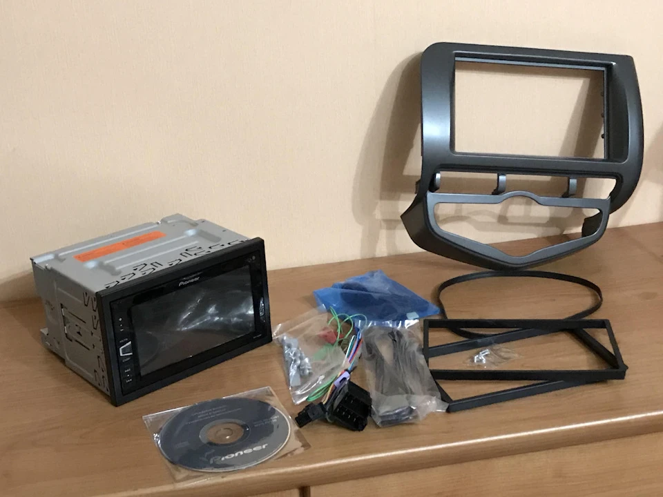 Перехідна рамка 2din + Pioneer MVH-AV290BT