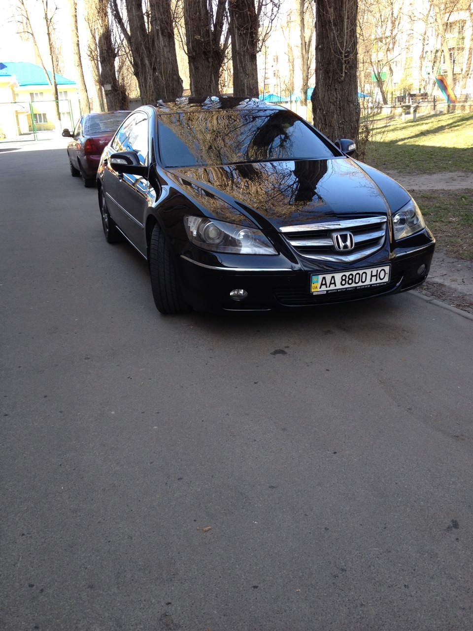 Все ж таки Легенда симпатична :) 1