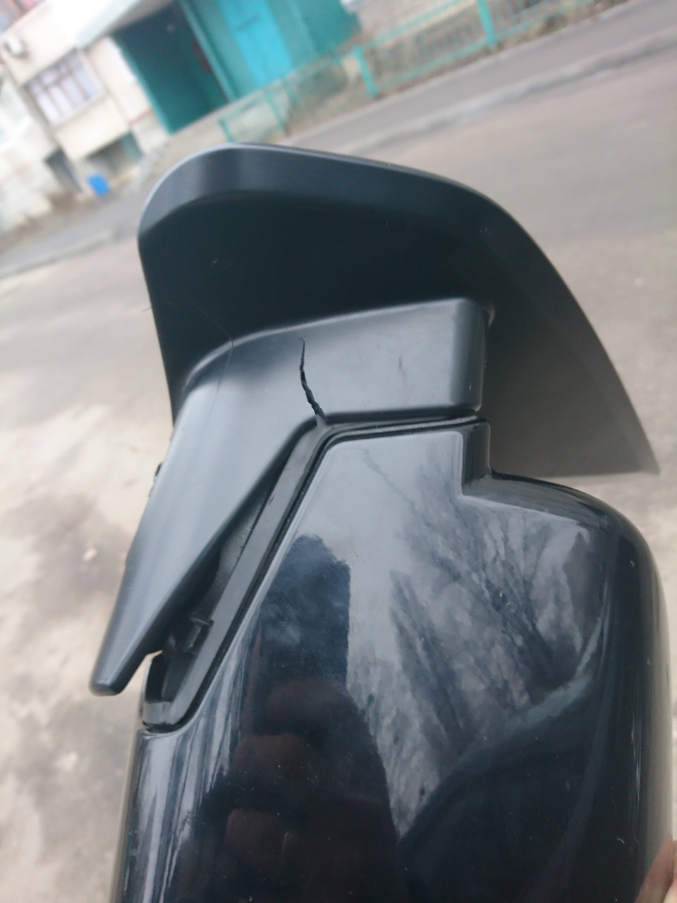 Пригоди одного дзеркала 3