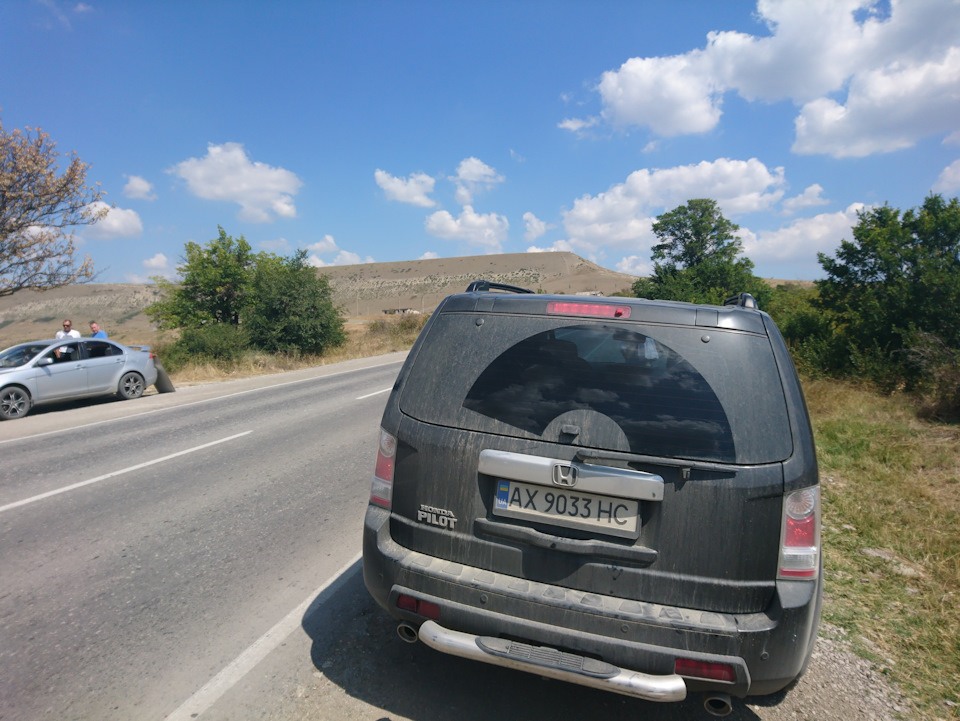Таємничі звуки ззаду 1