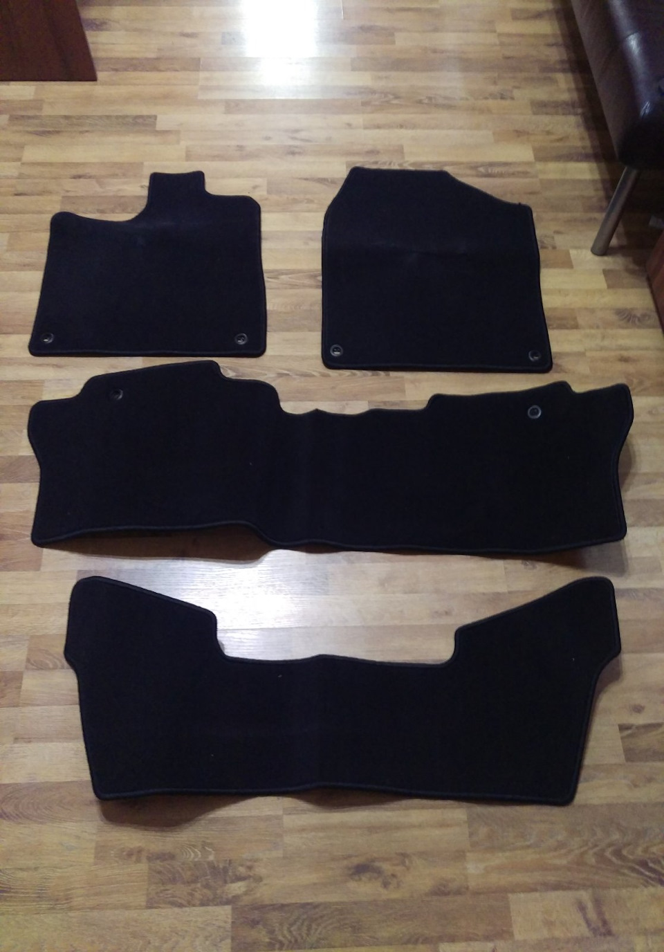 Килимки в салон 3
