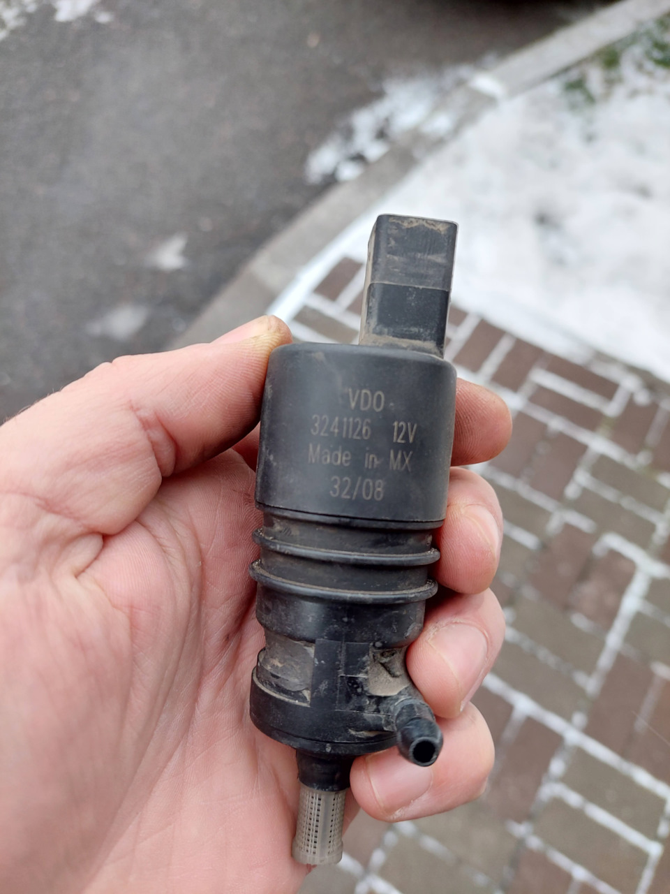 Двигун омивача лобового скла 1