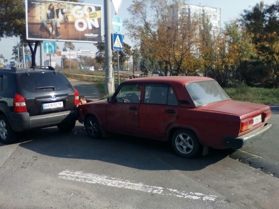 Їхав купувати страховку та потрапив у ДТП 5