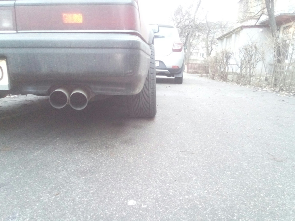 Рідкісній машині рідку гуму 215/45 r15 5