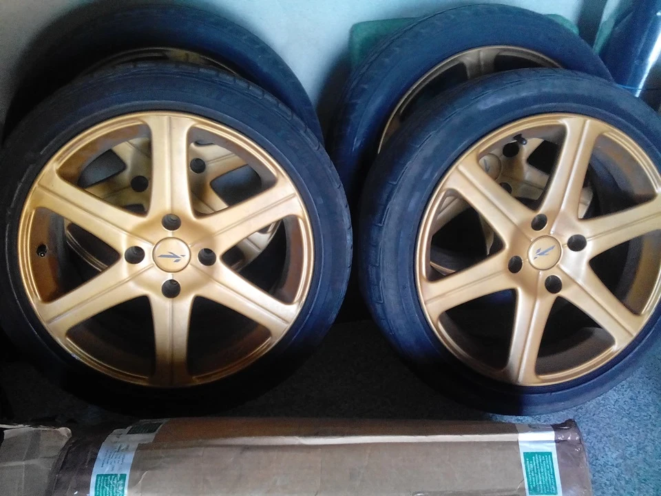 Продам диски R17 Kahn RS-S