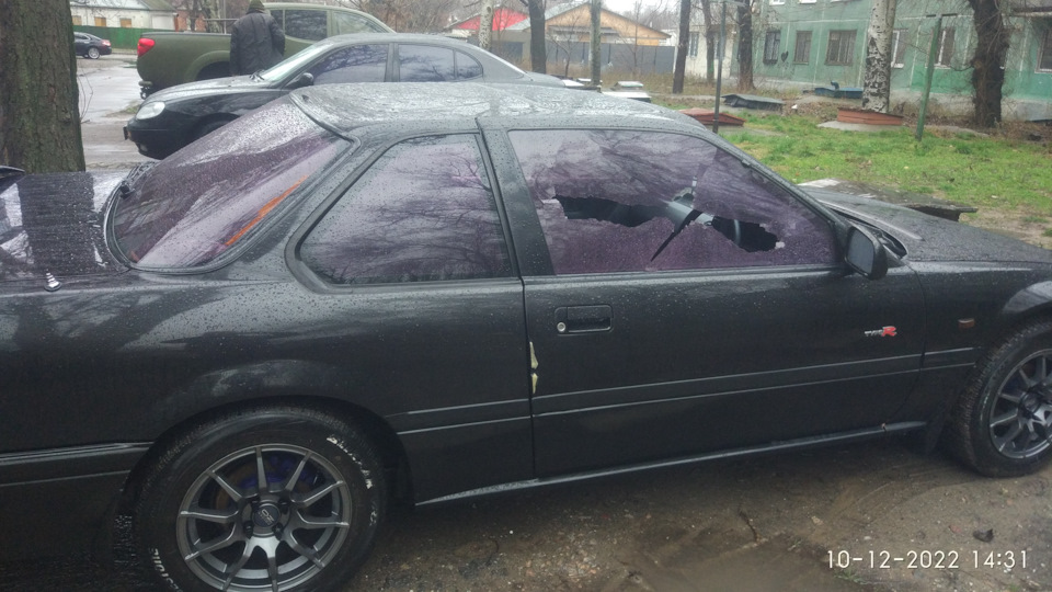 ТЕРМІНОВО! В УКРАЇНІ! Праве скло дверей HONDA PRELUDE III 1