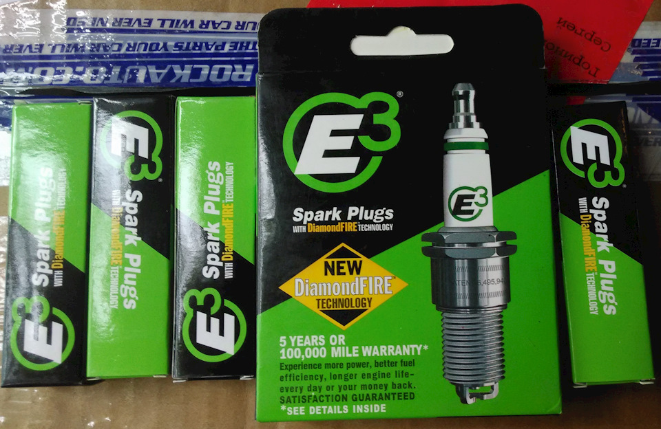 Свічки запалювання E3 SPARK PLUGS E356 та BOSCH 4503 PLATINUM IR FUSION 3