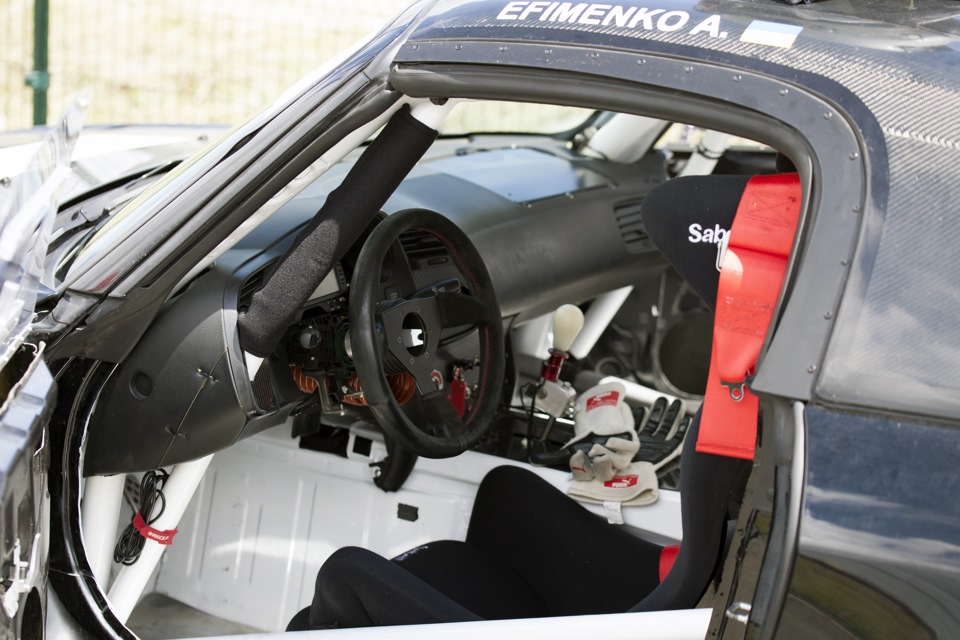 Handcrafted by OMELAY Motorsport 2