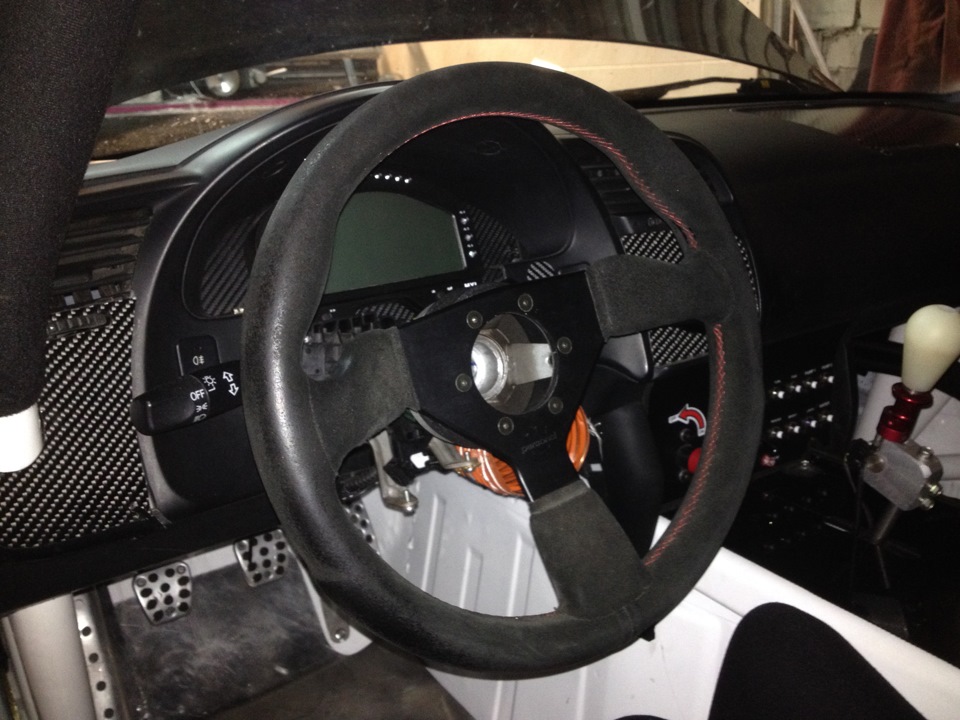 Handcrafted by OMELAY Motorsport 5