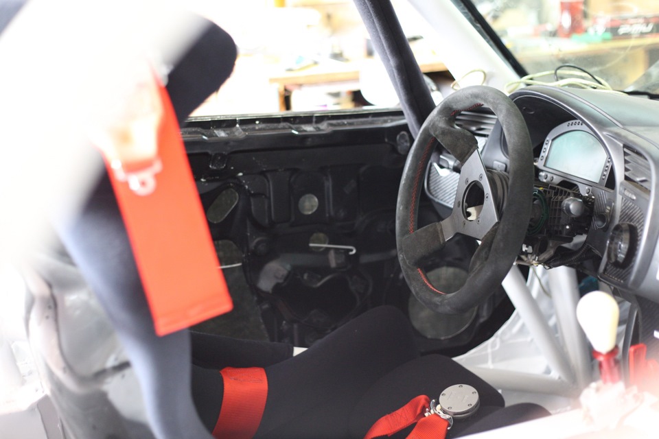 Handcrafted by OMELAY Motorsport 4