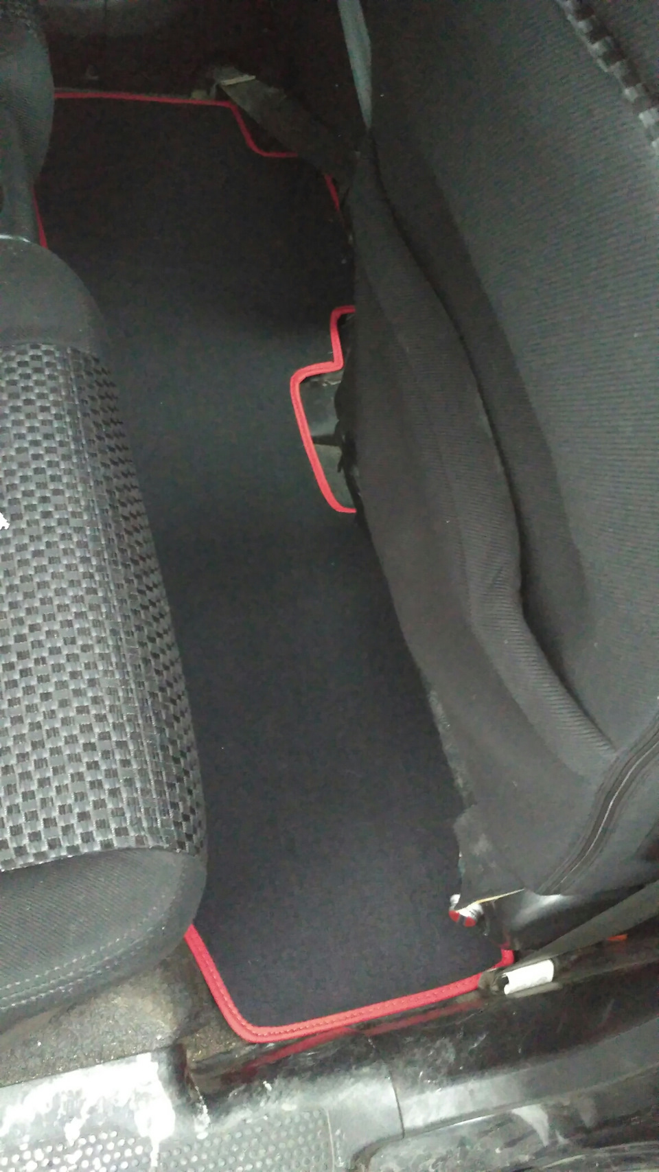 Килимки на замовлення HoNdA 2