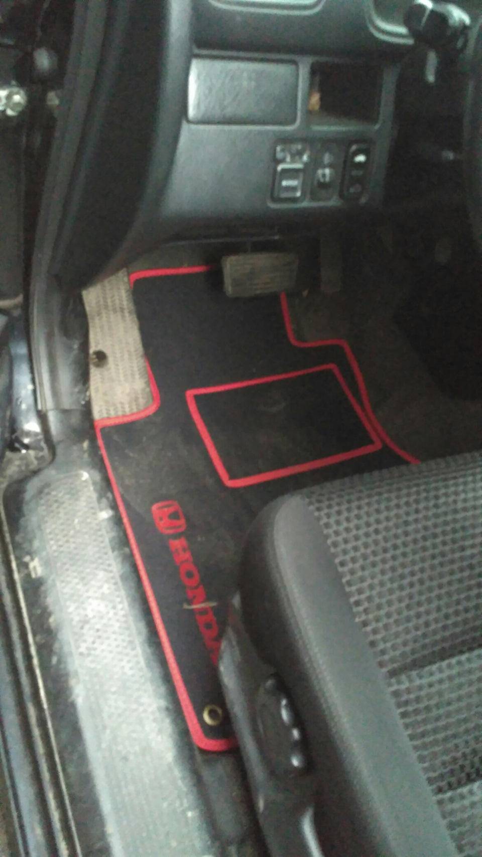 Килимки на замовлення HoNdA 1