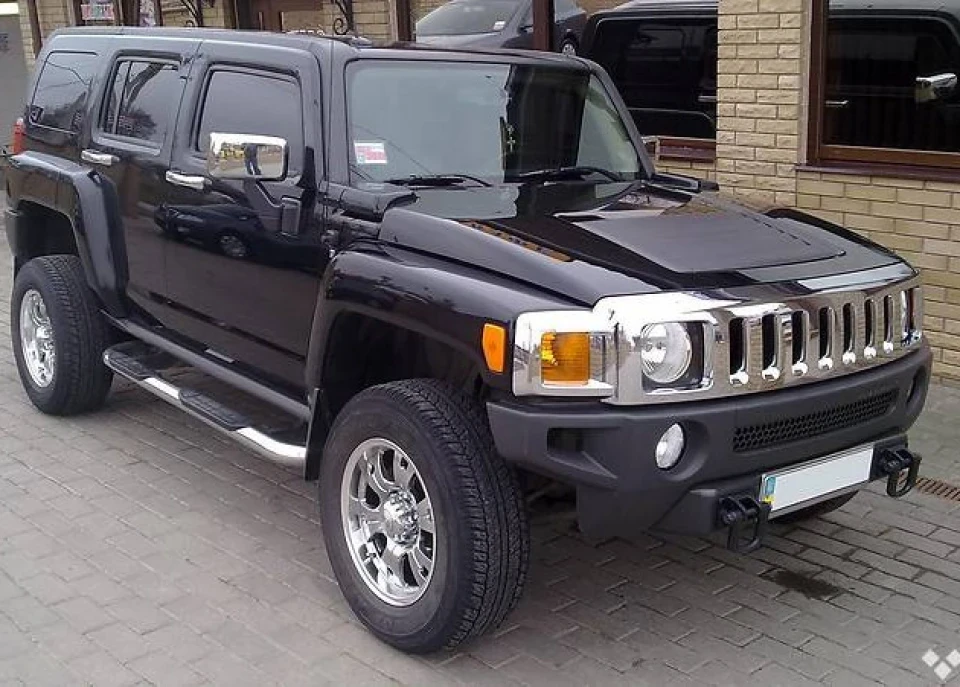 у Харківському місті дуже недорого ПАПА купив автомобіль