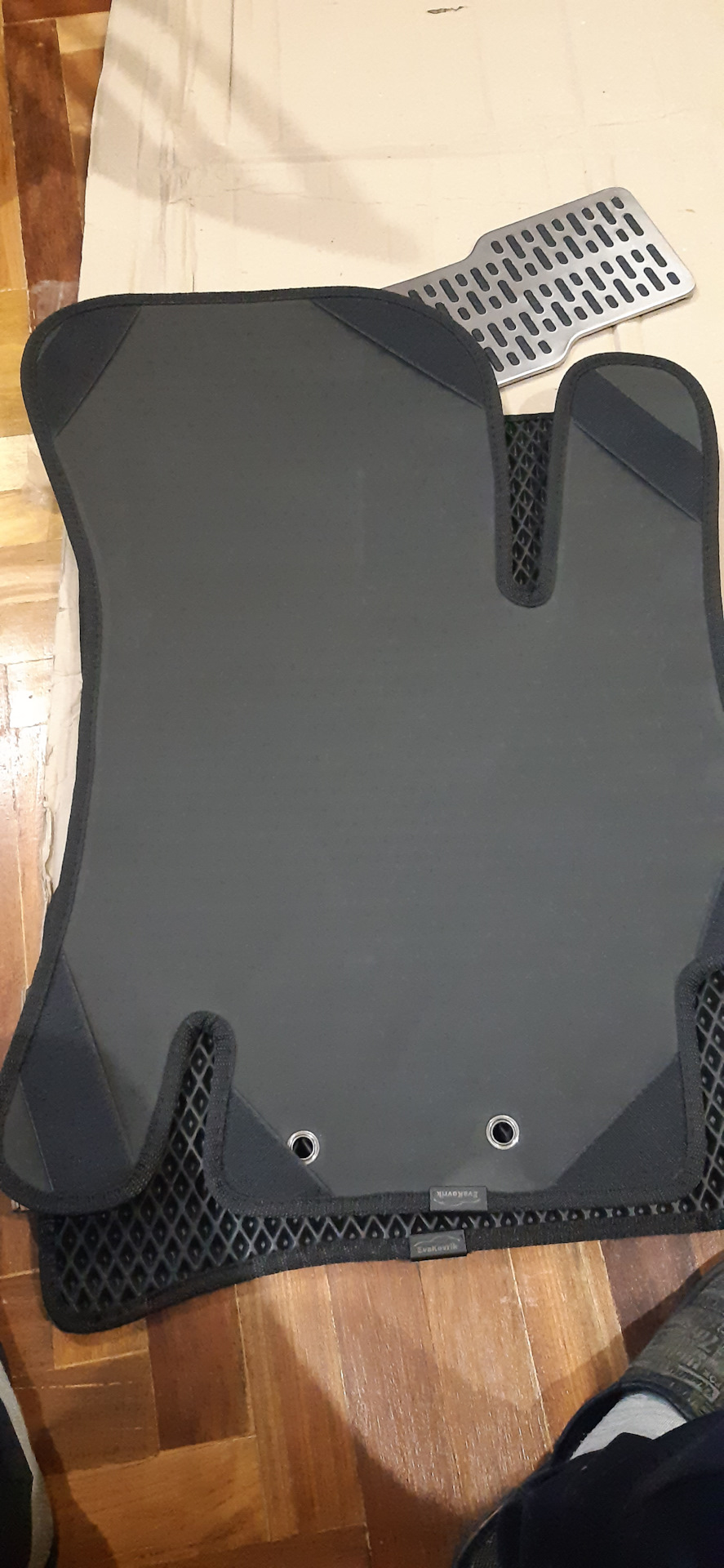 Нові килимки EVA 3