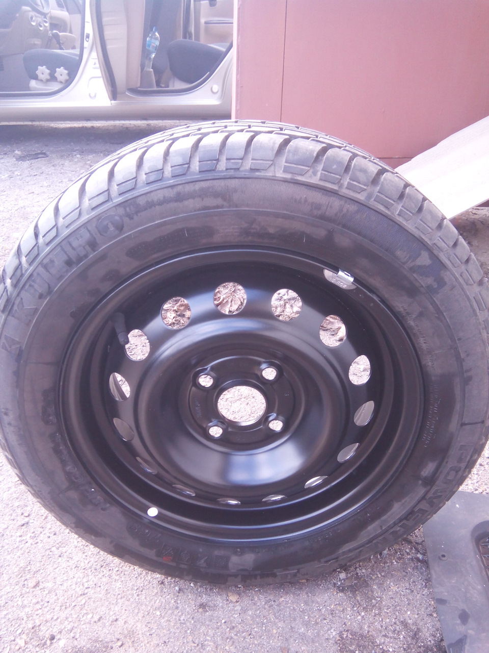 Продав запаску BRIDGESTONE B250 1