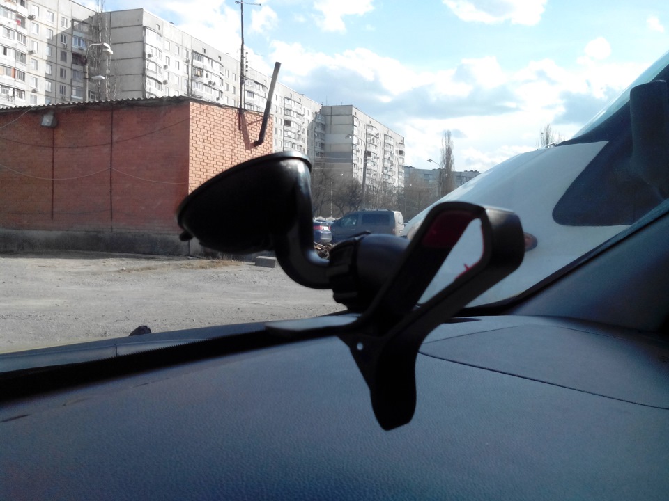 Універсальний тримач для навігатора, телефону... 1