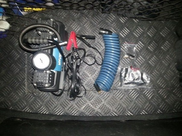 Автокомпресор Hyundai CHD 2525 3