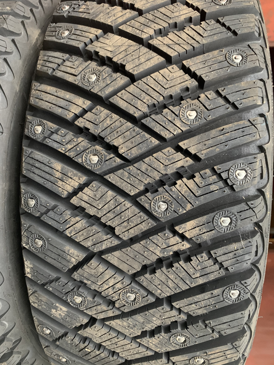 Goodyear UltraGrip Ice Arctic 195/55 R15 2