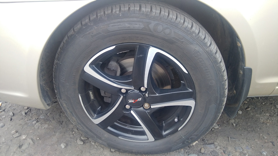 185/65 r15 на літо та нові диски Alutec Shark 1