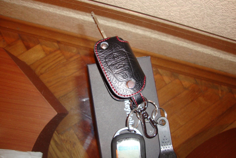 Шкіряний чохол для ключа 3