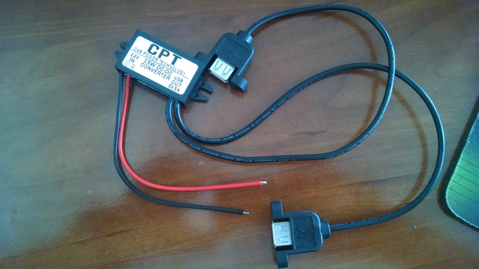USB Charger 2-3A 1