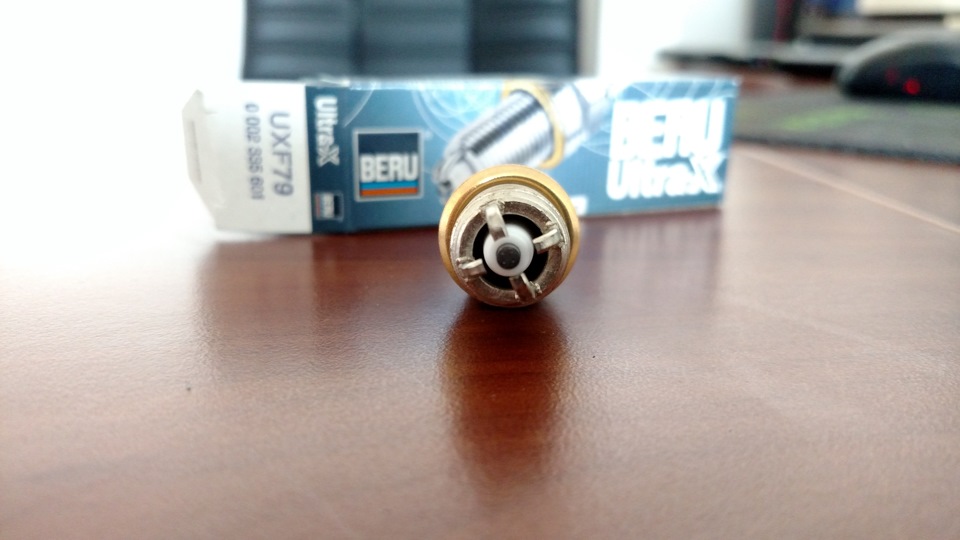 Заміна свічок Beru ultraX UXF79 4