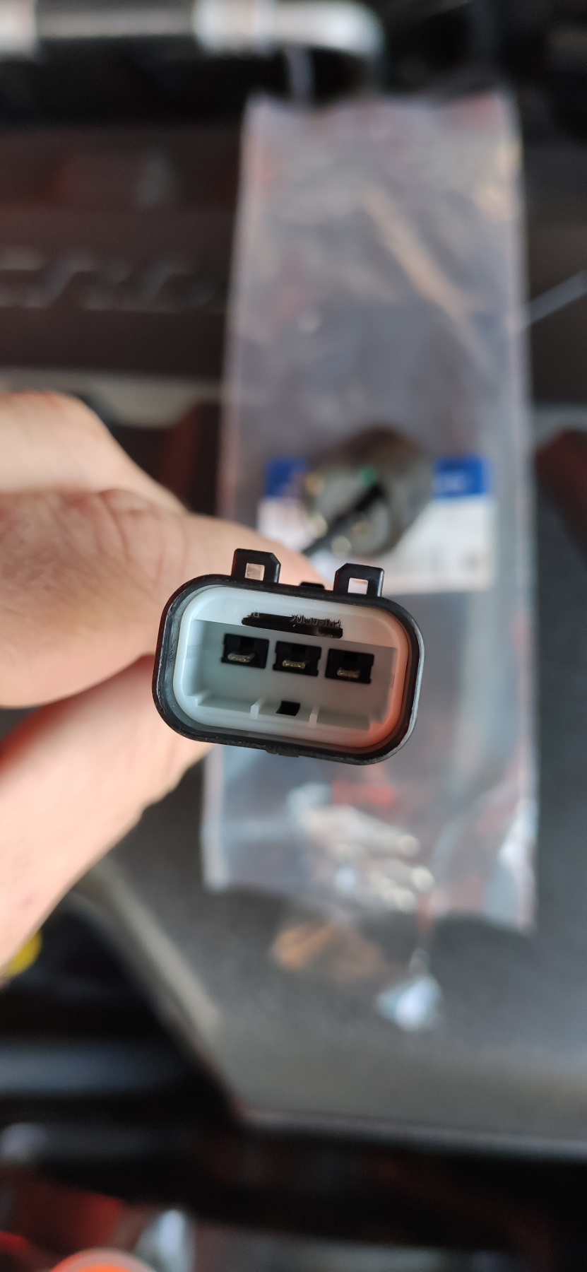 Заміна water sensor-deisel filter 2