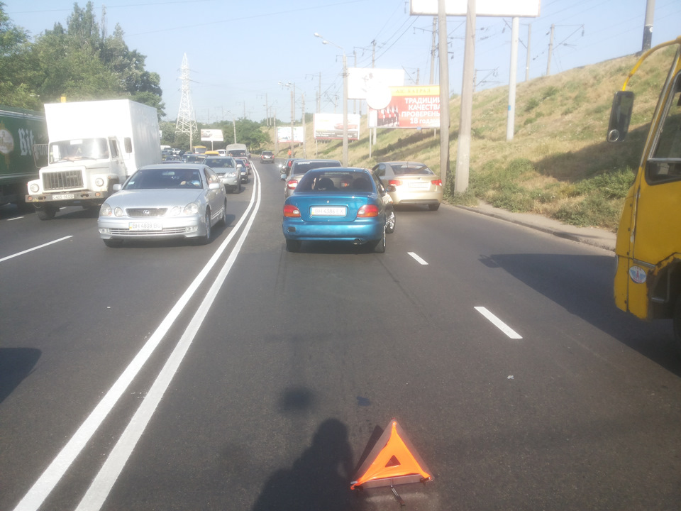 Потрапив у ДТП 1