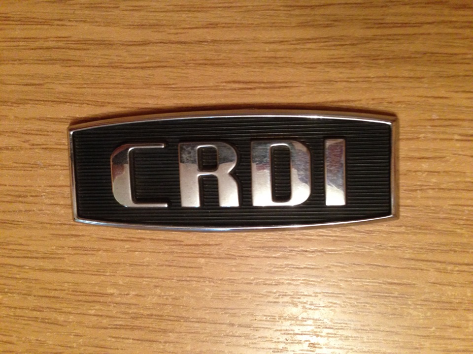 Оригінальний шильдик CRDI з корейського Accent 1