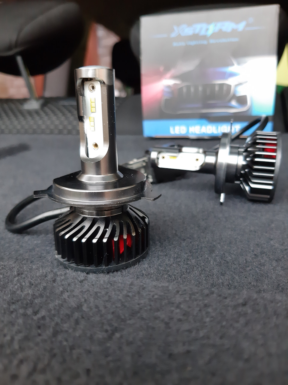 Led лампи Н4 2