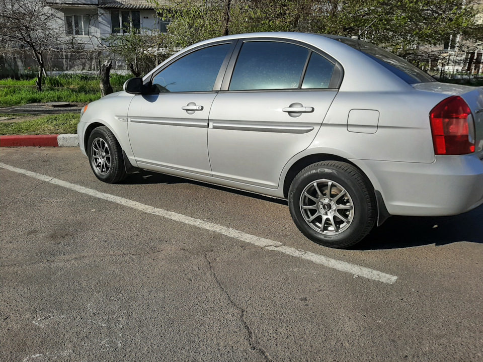 Заміна шин на Michelin Energy XM2 Plus 185/70R14 1