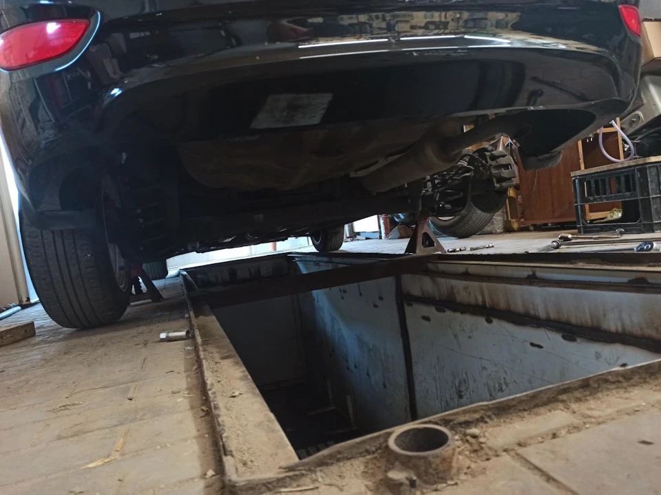 Заміна сайлентів балки