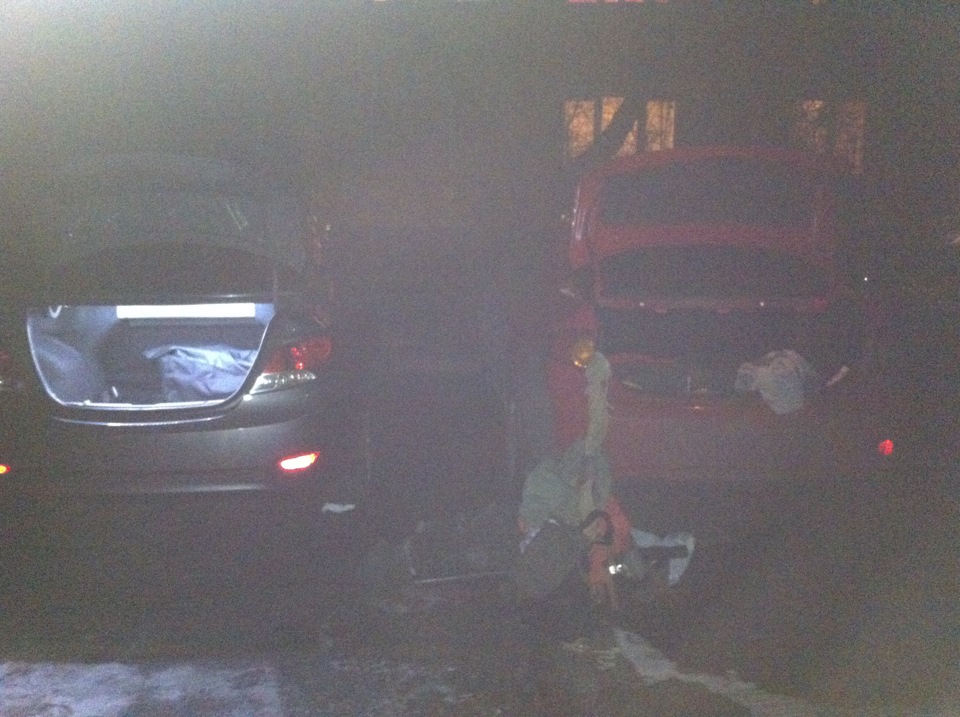 Підготовка до Нового Року або як 1,5 м діодів перетворюють освітлення багажника на операційну )). 2