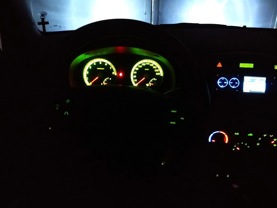 Доробка керма та встановлення штатної магнітоли