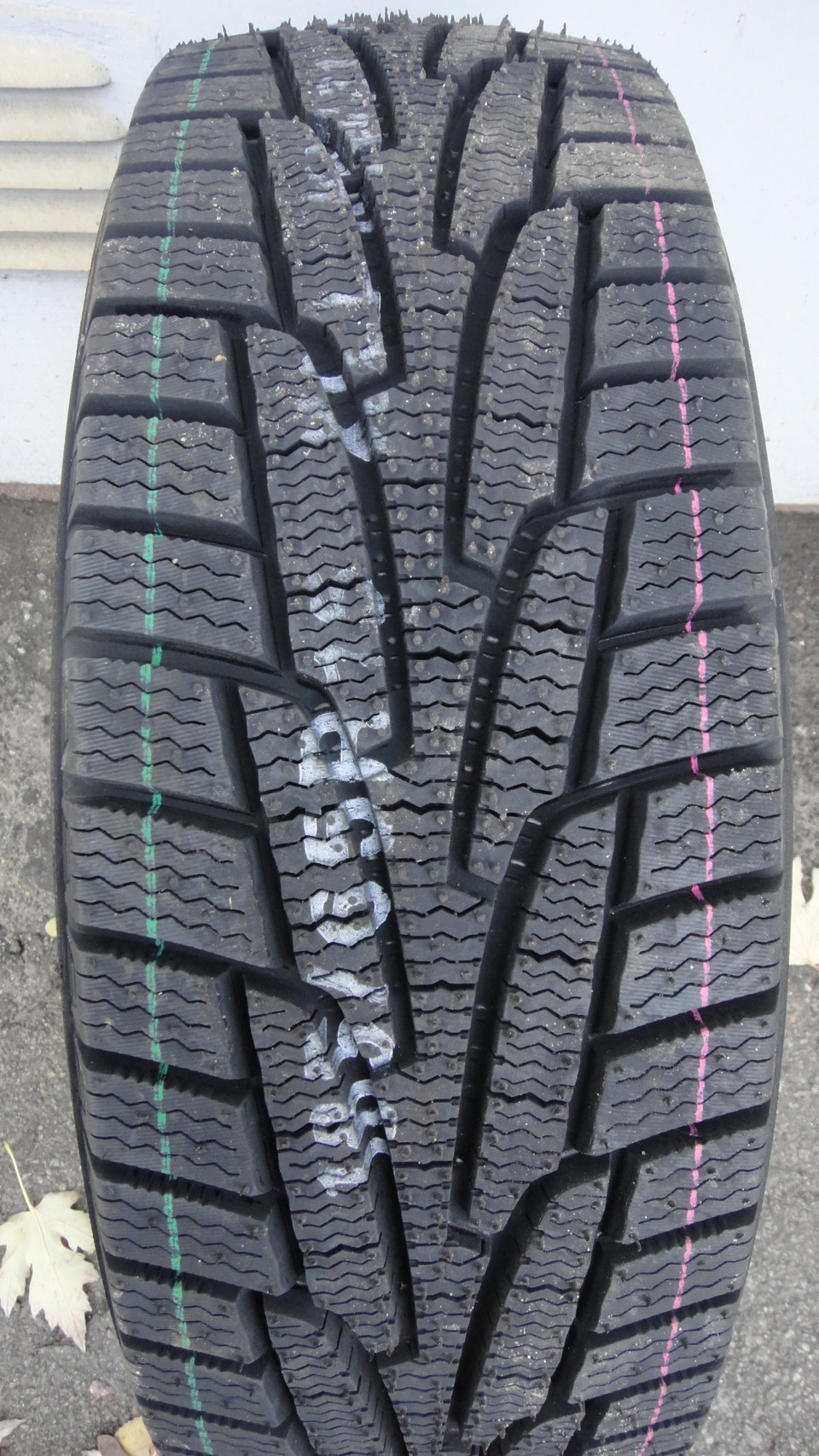 Зимова гума від KUMHO. Фото. 3