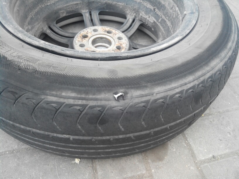 Проколов колесо і перевзувся в Nokian Hakka Blue 205/60R15 2