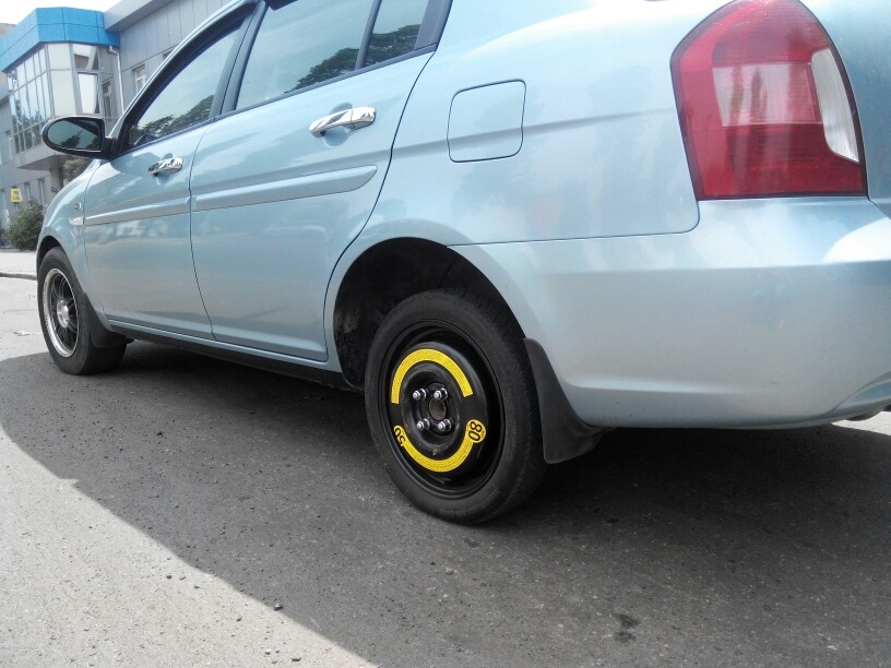 Проколов колесо і перевзувся в Nokian Hakka Blue 205/60R15 1
