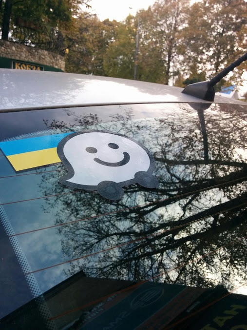 Waze + Google Maps 1
