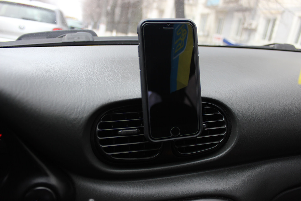 Автомобільний магнітний утримувач Caw.Car 5