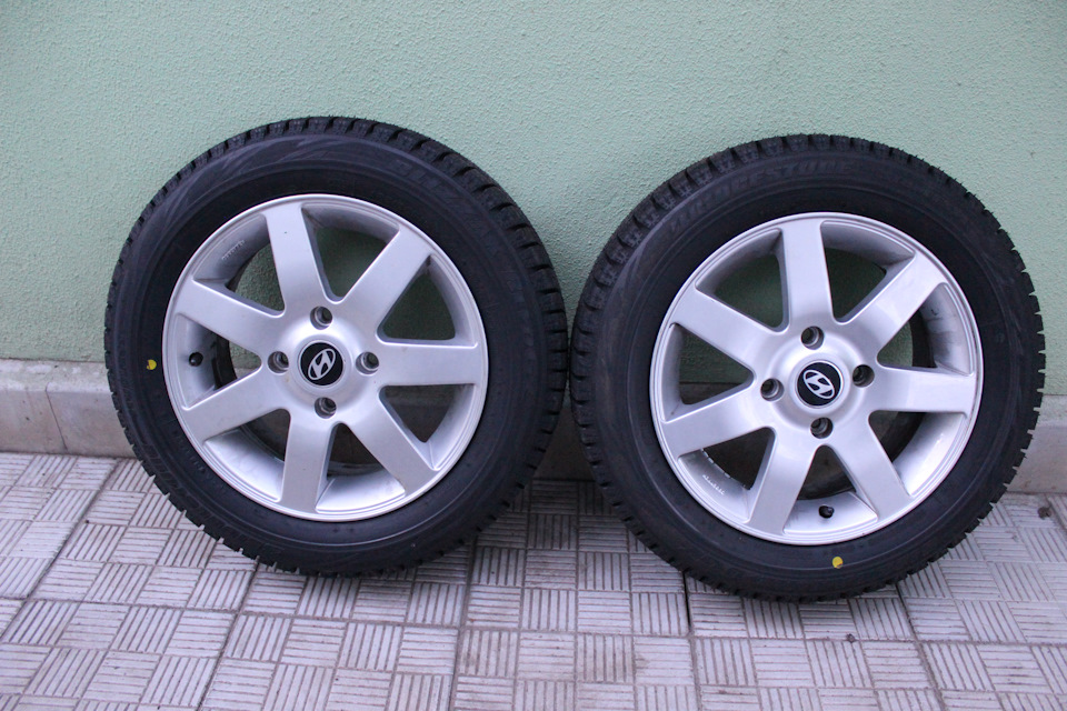 Зимова гума Bridgestone Blizzak Revo GZ 1