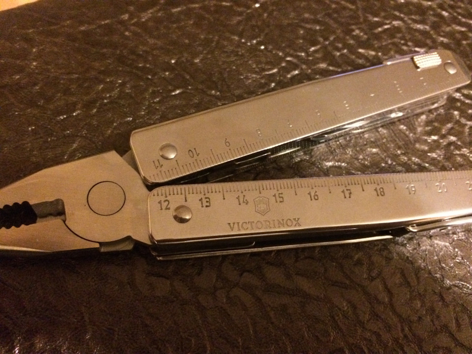 Мультитул Victorinox swisstool 4